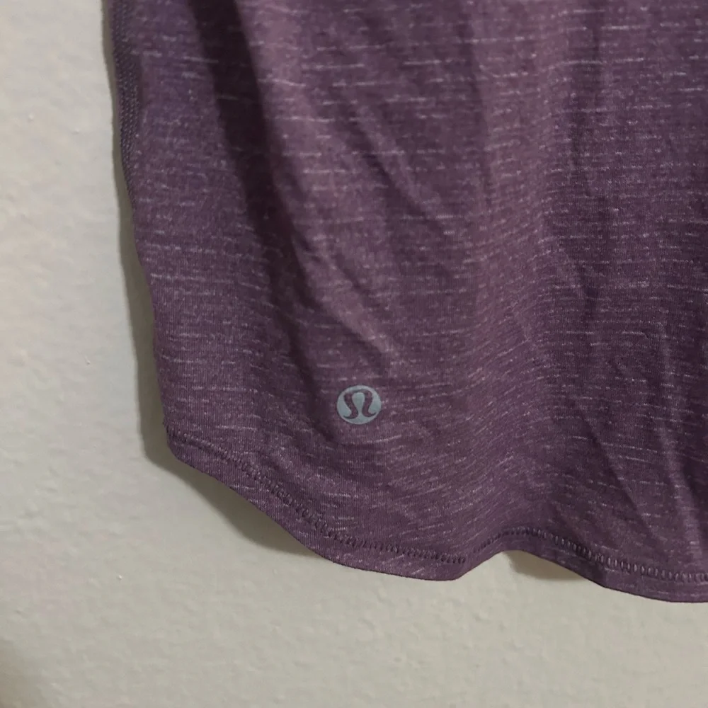 Set of 4 Lululemon tops